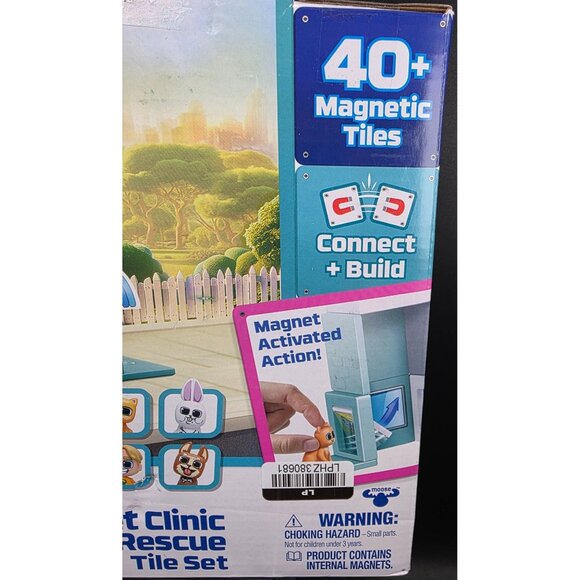 Tiletown Pet Clinic and Rescue Magnetic Tile Set Creative Building Playset - Picture 4 of 9